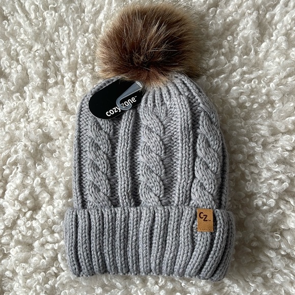 Bundle 2 for $20😀 NWT Toque - Picture 1 of 8